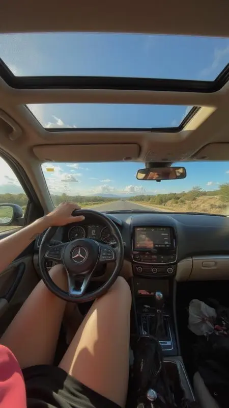 Photography,Girl,Style Boost,LoRA,FLUX.1