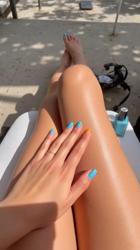 Photography,Girl,Style Boost,LoRA,FLUX.1