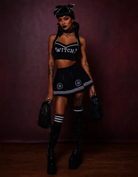 Realistic,Fashion & Makeup,Girl,LoRA,SDXL