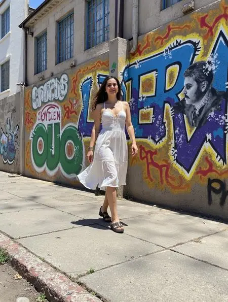 Photography,Realistic,Girl,LoRA,FLUX.1