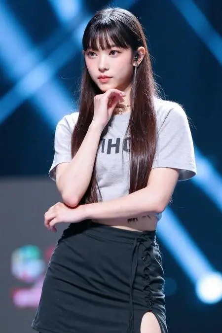 Realistic,Portrait Photography,Girl,LoRA,FLUX.1