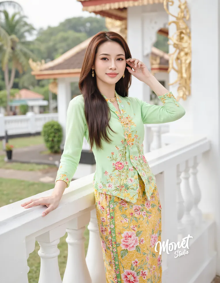 Portrait Photography,Girl,Physical/Facial feature,LoRA,FLUX.1