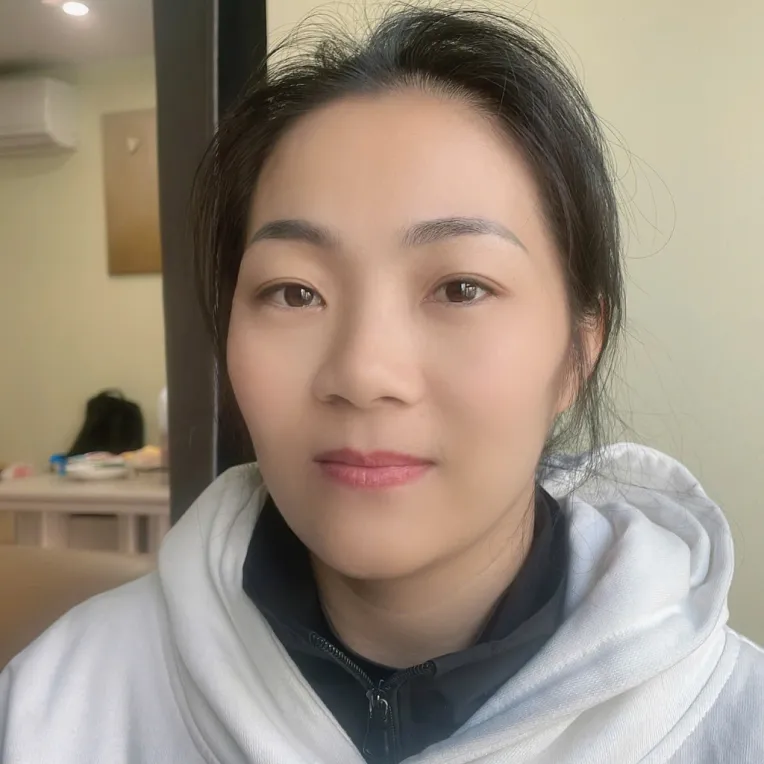 Portrait Photography,Girl,Physical/Facial feature,LoRA,FLUX.1