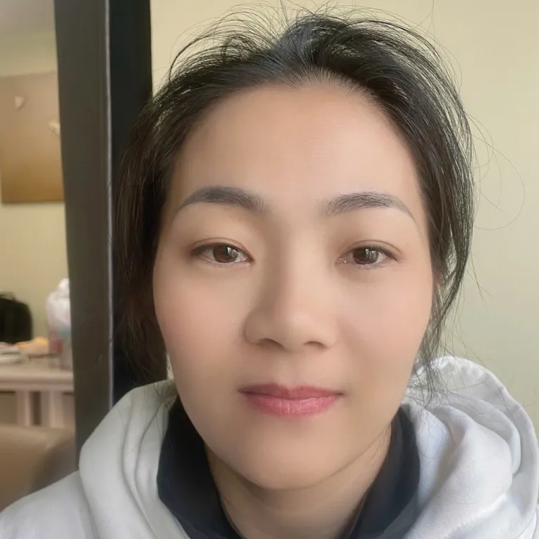 Portrait Photography,Girl,Physical/Facial feature,LoRA,FLUX.1