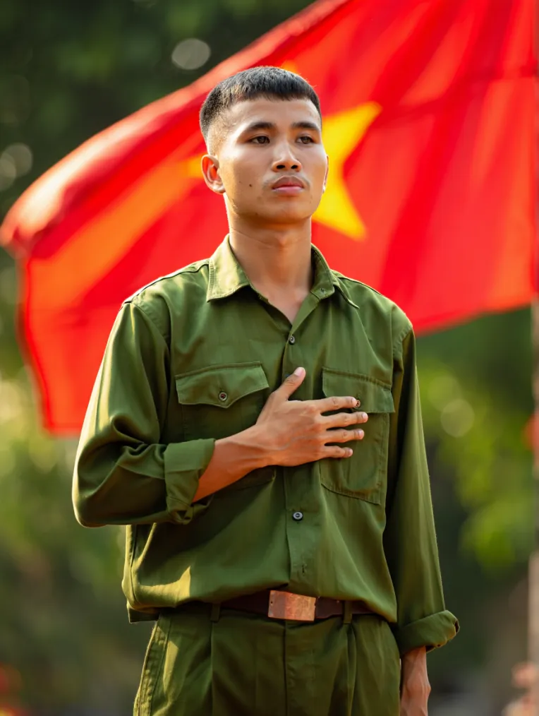 Portrait Photography,Boy,Physical/Facial feature,LoRA,FLUX.1