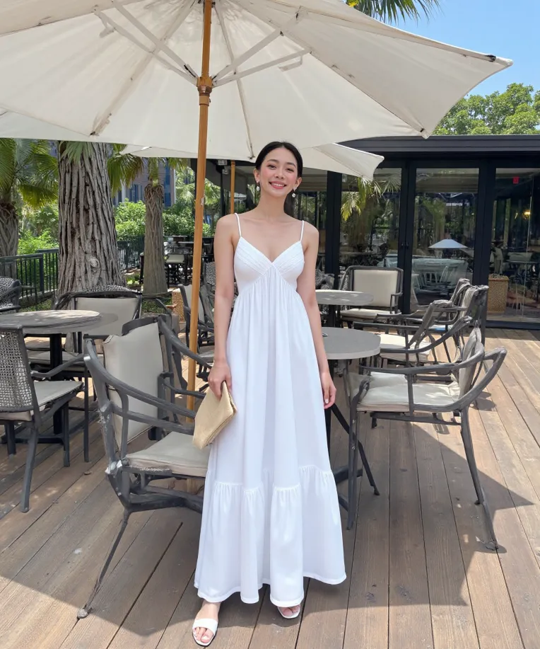 Street Photography,Girl,Physical/Facial feature,Checkpoint,FLUX.1