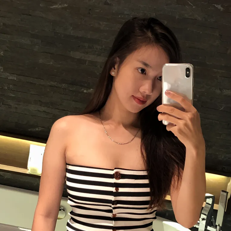 Portrait Photography,Girl,Physical/Facial feature,LoRA,FLUX.1