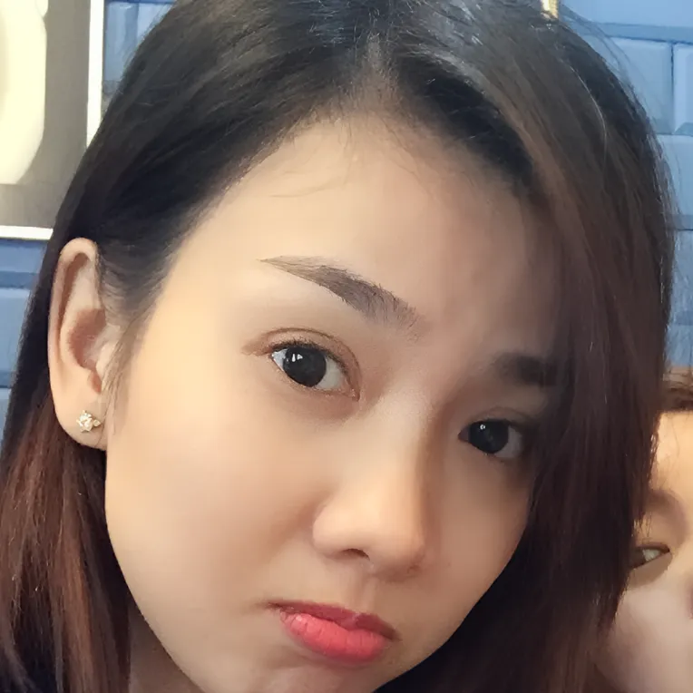 Portrait Photography,Girl,Physical/Facial feature,LoRA,FLUX.1