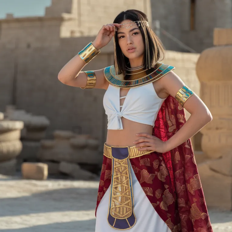 Portrait Photography,Girl,Object Enhance,LoRA,FLUX.1