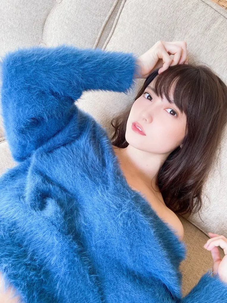 Portrait Photography,Girl,Physical/Facial feature,LoRA,Pony