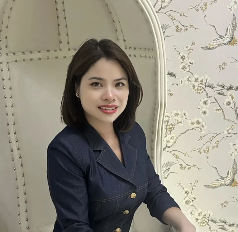 Portrait Photography,Girl,Style Boost,LoRA,FLUX.1