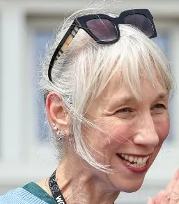 Portrait Photography,Girl,Object Enhance,LoRA,FLUX.1