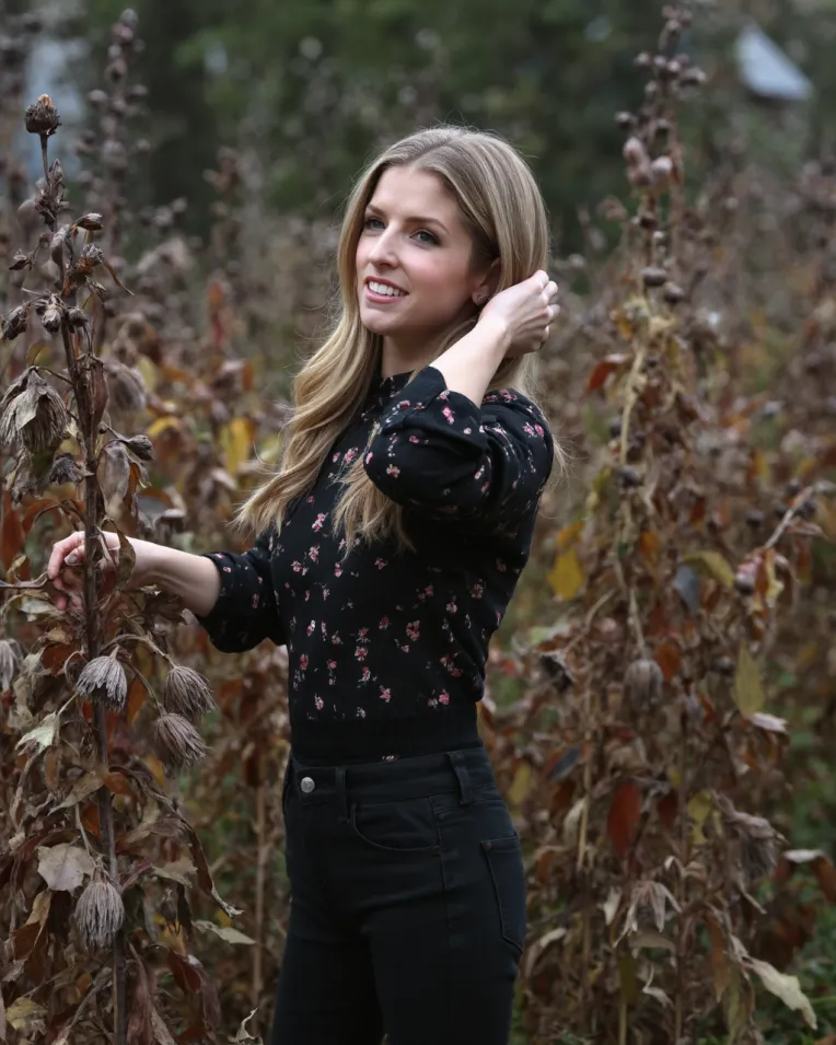 Portrait Photography,Girl,Physical/Facial feature,LoRA,FLUX.1