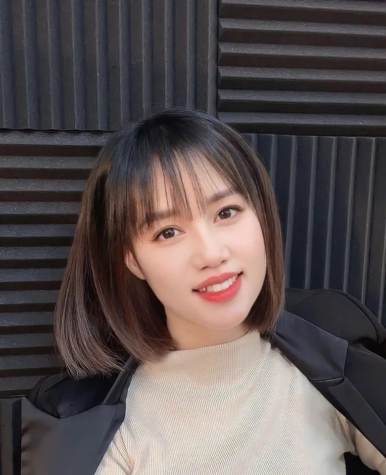 Portrait Photography,Girl,Style Boost,LoRA,FLUX.1