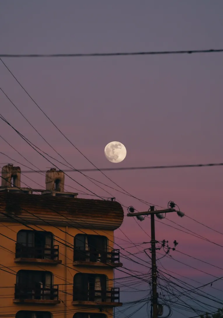 Realistic,Style & Filter,Style Boost,LoRA,FLUX.1