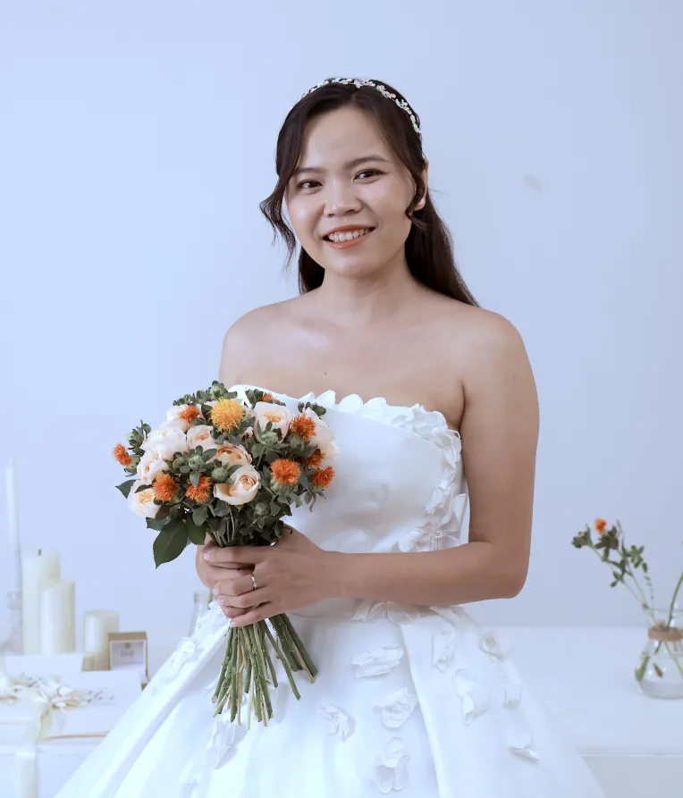 Portrait Photography,Girl,Physical/Facial feature,LoRA,FLUX.1