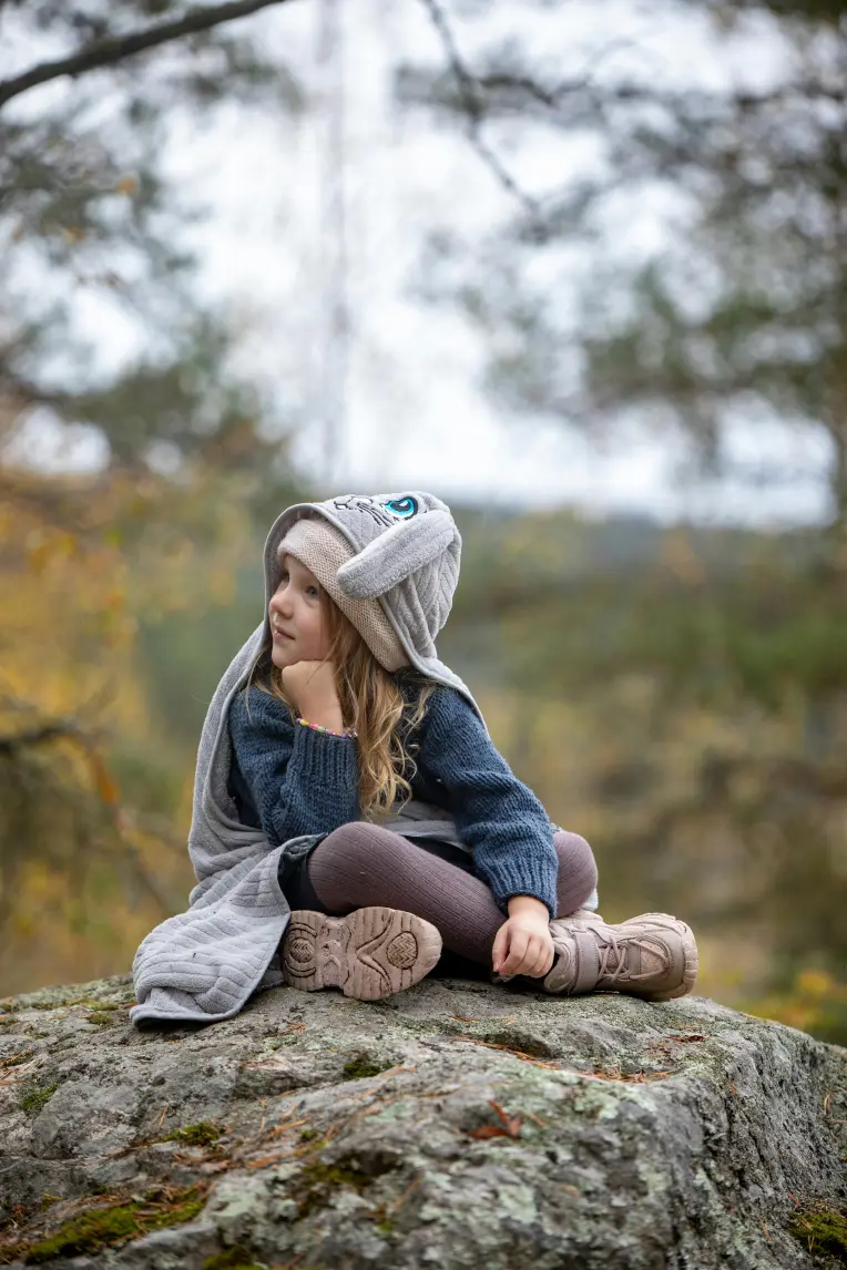 Portrait Photography,Girl,Object Enhance,LoRA,FLUX.1