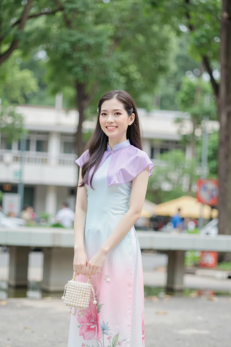 Portrait Photography,Girl,Physical/Facial feature,Checkpoint,FLUX.1