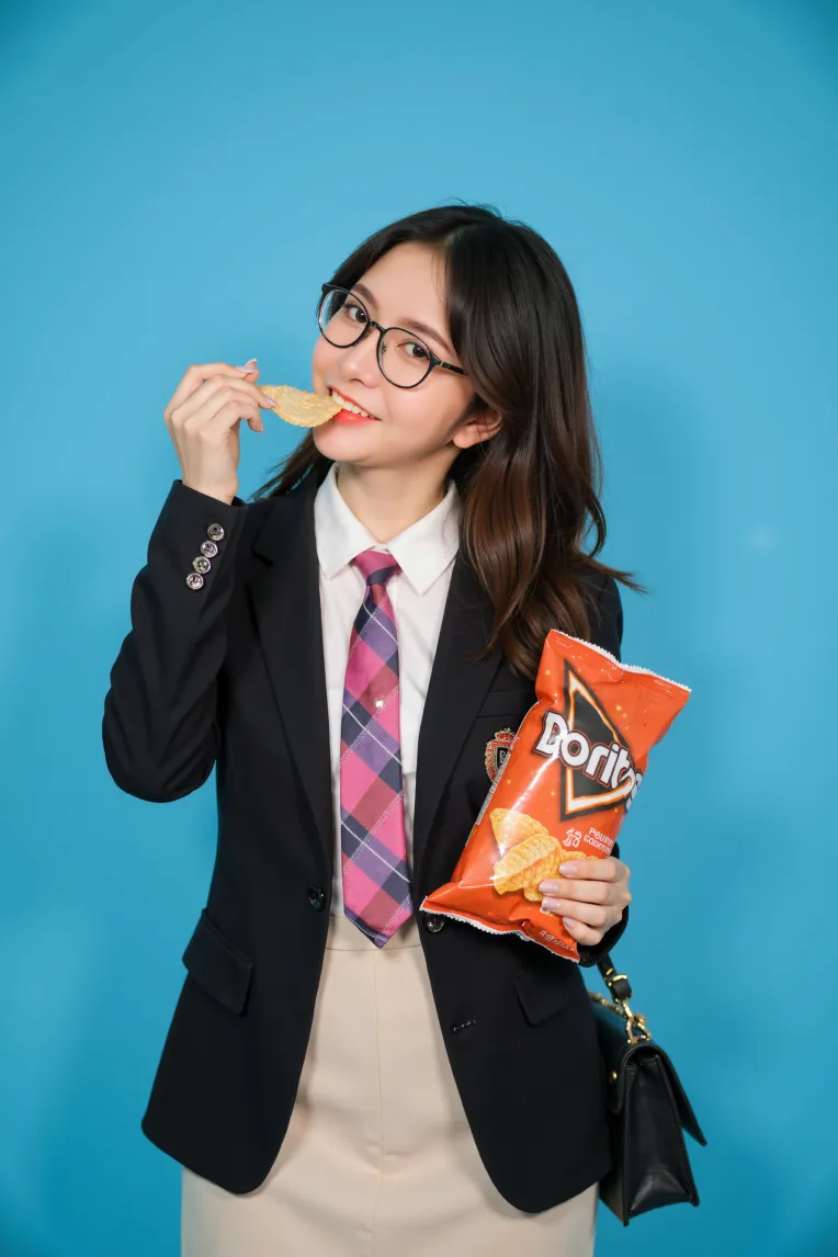 Realistic,Portrait Photography,Girl,LoRA,FLUX.1