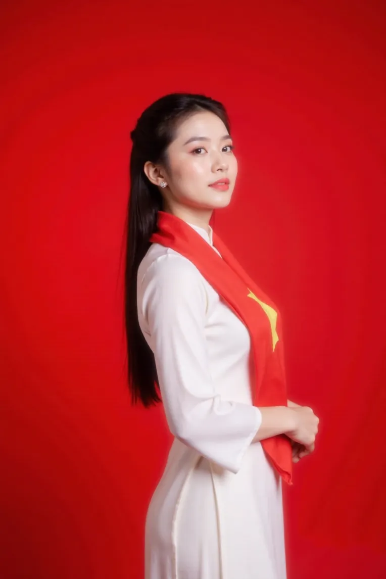 Portrait Photography,Girl,Object Enhance,LoRA,FLUX.1