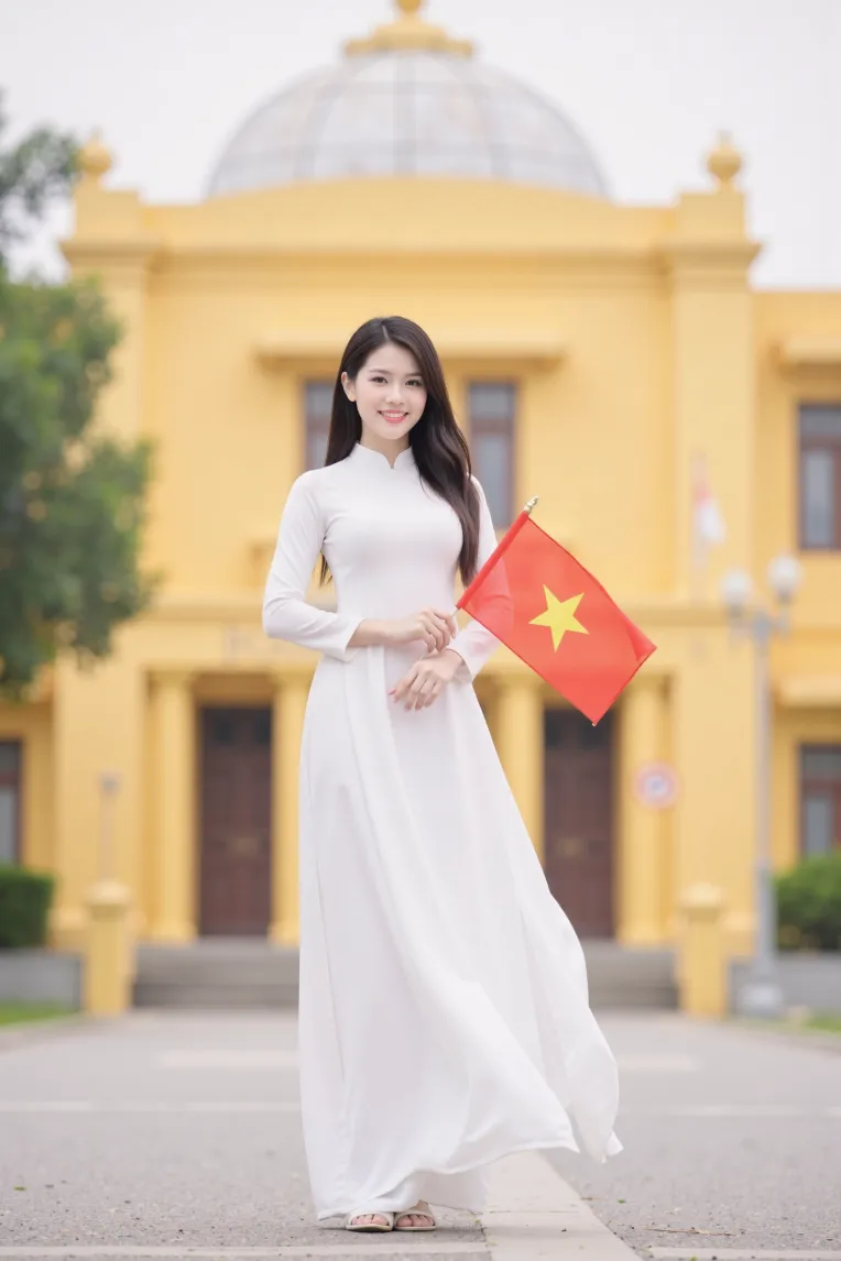 Portrait Photography,Girl,Object Enhance,LoRA,FLUX.1