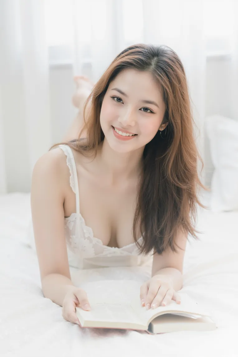 Realistic,Portrait Photography,Girl,LoRA,FLUX.1