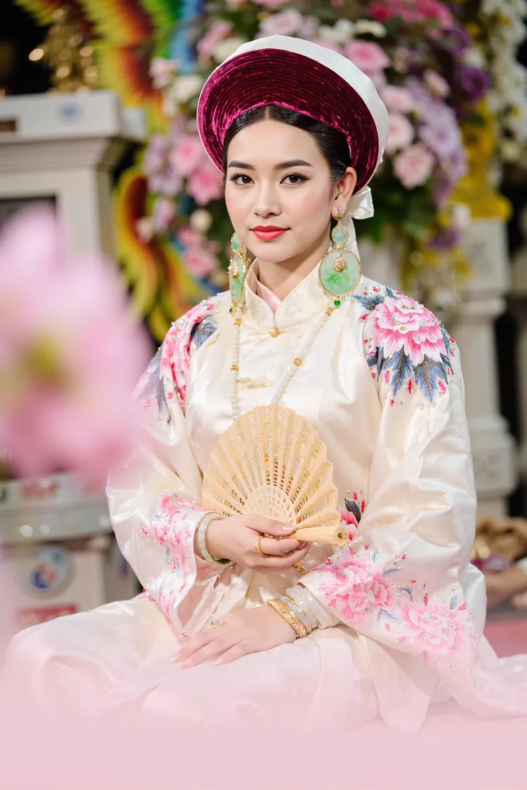 Portrait Photography,Girl,Object Enhance,LoRA,FLUX.1