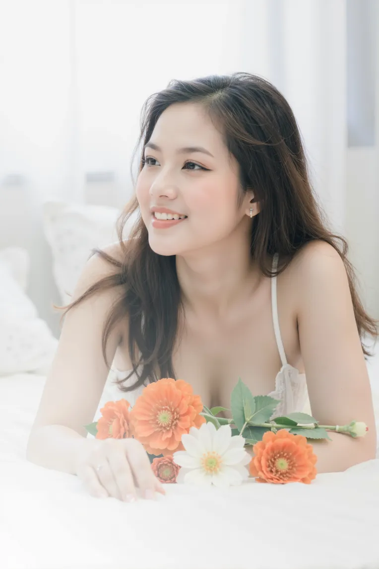 Realistic,Portrait Photography,Girl,LoRA,FLUX.1