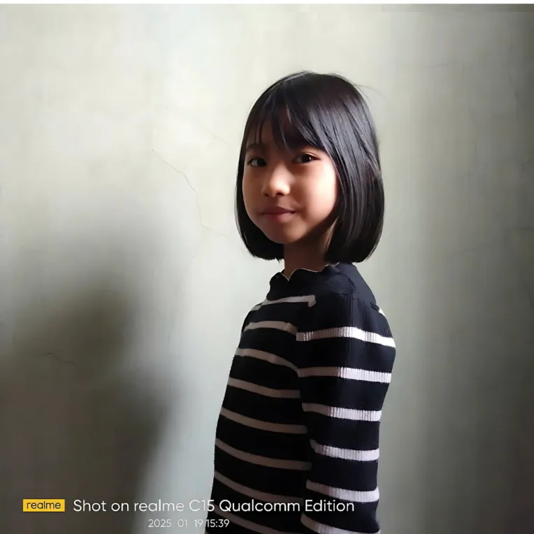 Portrait Photography,Girl,Character,LoRA,FLUX.1