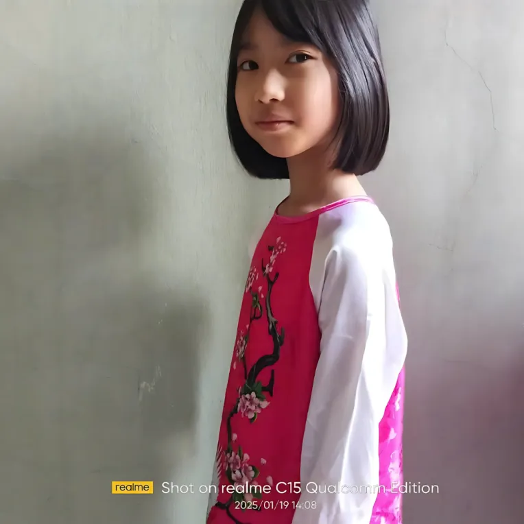 Portrait Photography,Girl,Character,LoRA,FLUX.1