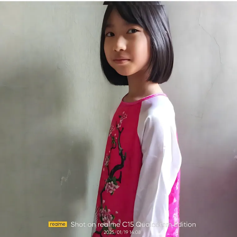 Portrait Photography,Girl,Character,LoRA,FLUX.1